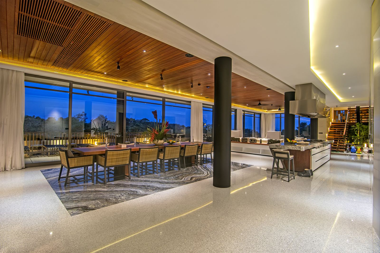 ULTIMATE LUXURY MANSION MOUNTAIN VIEWS